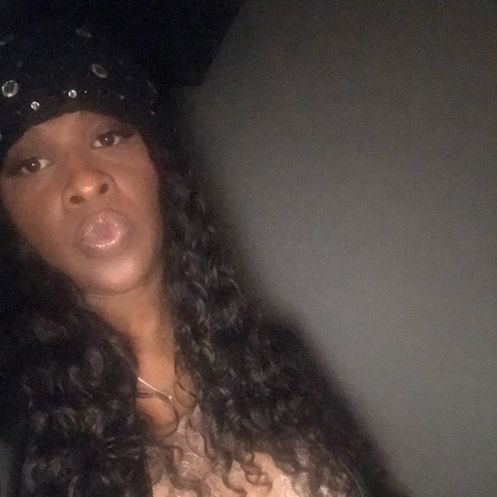 Meet your Posher, Mel